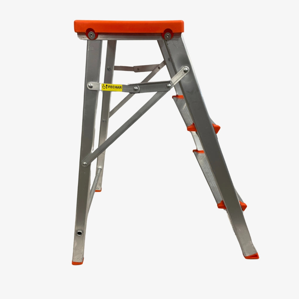Escalera Tijera de Aluminio 3 Peldaños 120 KG